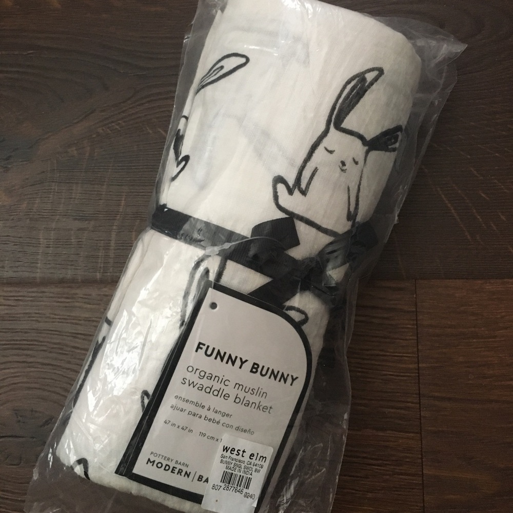 Pottery Barn Kid Modern Swaddle Blanket Organic